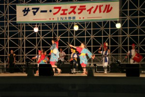 エイサーのステージ